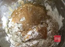 Illustration of how to make five-nut mooncakes 3