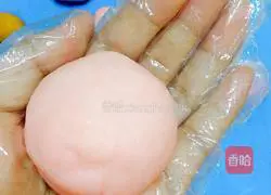 Illustration of how to make custard snowskin mooncakes 10