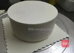 Chocolate Birthday Cake Recipe Illustration 3