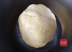 Illustration of how to make egg yolk biscuits 5