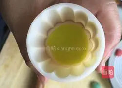 Illustration of how to make colorful snowskin mooncakes 12