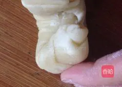 Illustration of how to make puff pastry mooncakes 6