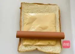 Illustration of how to make air-fried egg toast rolls 4