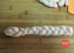 Chocolate two-color toast recipe 17