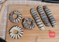 Here comes the super delicious red bean paste bread tutorial‼ ️Illustration of how to do it 17