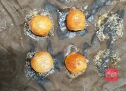 Cantonese egg yolk mooncake recipe 2