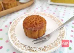 Illustration of how to make five-nut mooncakes 12