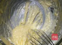 Illustration of how to make egg white biscuits 3