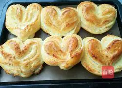 Coconut heart-shaped bread recipe 17