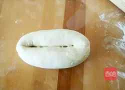 Illustration of how to make supreme sausage buns 8