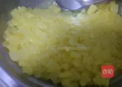 Illustration of how to make pineapple pulp biscuits 5