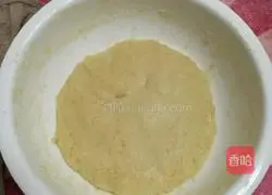 Illustration of how to make rose buns 5