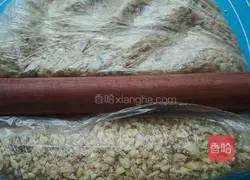 Illustration of how to make peanut mooncakes 3