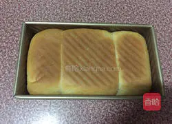 Illustration of how to make raisin toast 16