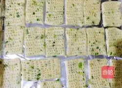 Illustration of how to make salty green onion soda crackers (healthy formula without sugar and oil) 6