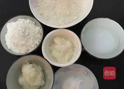 Illustration of how to make fresh meat mooncakes 1