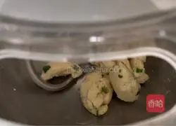 Illustration of how to make soda crackers 6