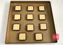 Illustration of how to make toast and omelette biscuits 12