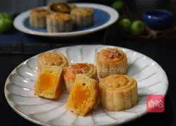 Recipe for Cantonese White Lotus Seed Paste and Egg Yolk Mooncake without Syrup 11
