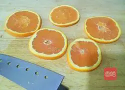 Illustration of how to make orange buns 1