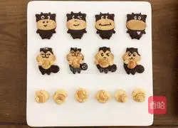 Illustration of how to make animal-shaped cookies 5
