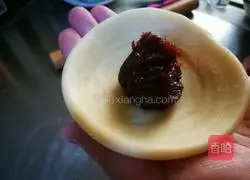 Illustration of how to make puff pastry mooncakes 5