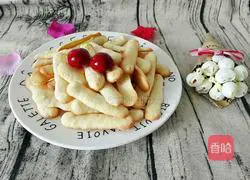 Illustration of how to make finger biscuits 15