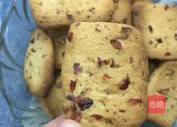Illustration of how to make cranberry cookies 17
