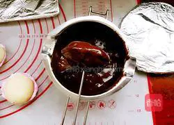 Chocolate Pie Recipe Illustration 11