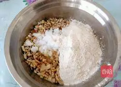 Illustration of how to make nut mooncake filling 7