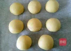 Illustration of how to make fresh meat mooncakes 11