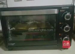 Illustration of how to make white lotus paste and egg yolk mooncakes 11