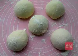 Illustration of how to make hand-torn flower loaf 4