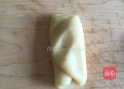 Illustration of how to make puff pastry, fresh meat and pickled mustard mooncakes 9