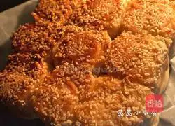 Illustration of how to make honey crispy buns 19