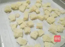 Illustration of making homemade bread crumbs 2