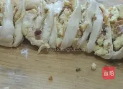 Illustration of how to make disguised toast scraps 6