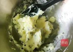 Illustration of how to make potato mashed toast rolls 3