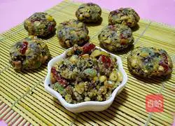 Illustration of how to make five-nut mooncake filling 7