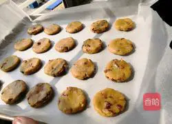 Illustration of how to make brown sugar jujube biscuits 10