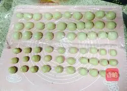 Egg yolk crisp mooncake simple version illustration 5