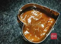 Illustration of how to make matcha chocolate mousse 13