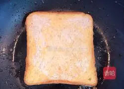 Illustration of how to make poached egg and zucchini toast 8