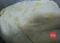 Illustration of how to make pineapple pulp biscuits 7