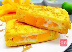 Illustration of how to make mango yogurt toast 9