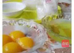 Chocolate Egg Roll Illustration of how to do it 3