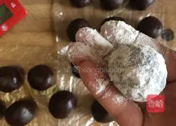 Chocolate Cookies Recipe Illustration 10