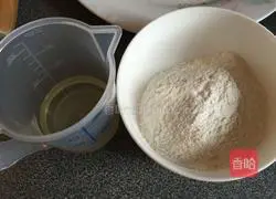 Illustration of how to make five-nut mooncake fillings 5