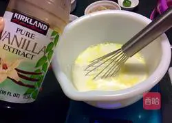 Illustration of how to make raisin bread pudding 2