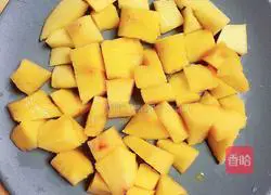 Yellow Peach Cheese Toast Pudding Recipe Illustration 2